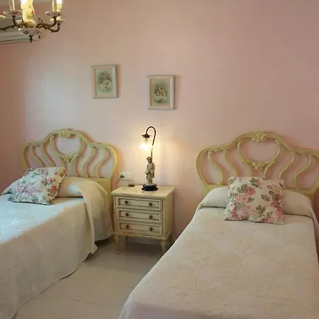 Villa Angeles Exotica