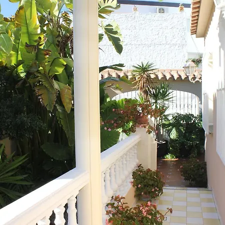 Angeles Exotica Villa *